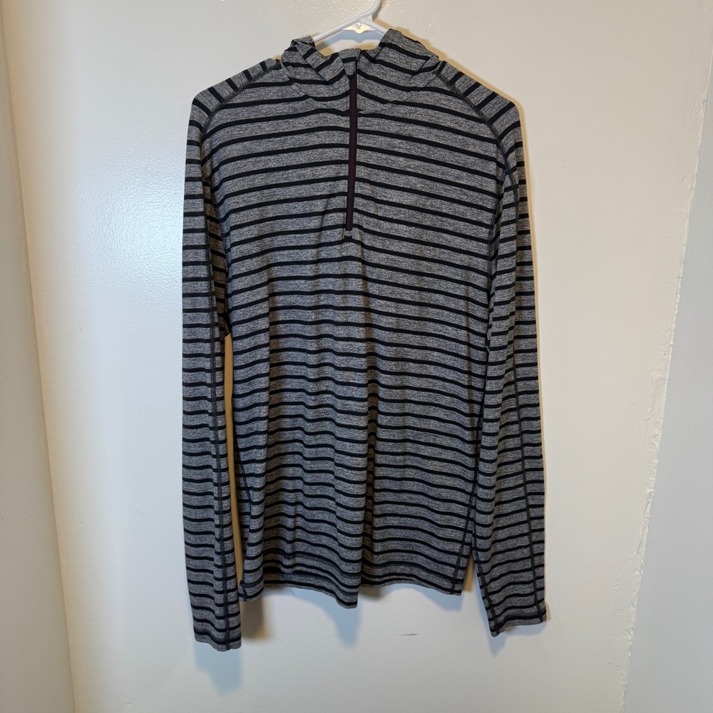 Lululemon quarter zip striped long sleeve jacket‎ black and gray men's size L/XL